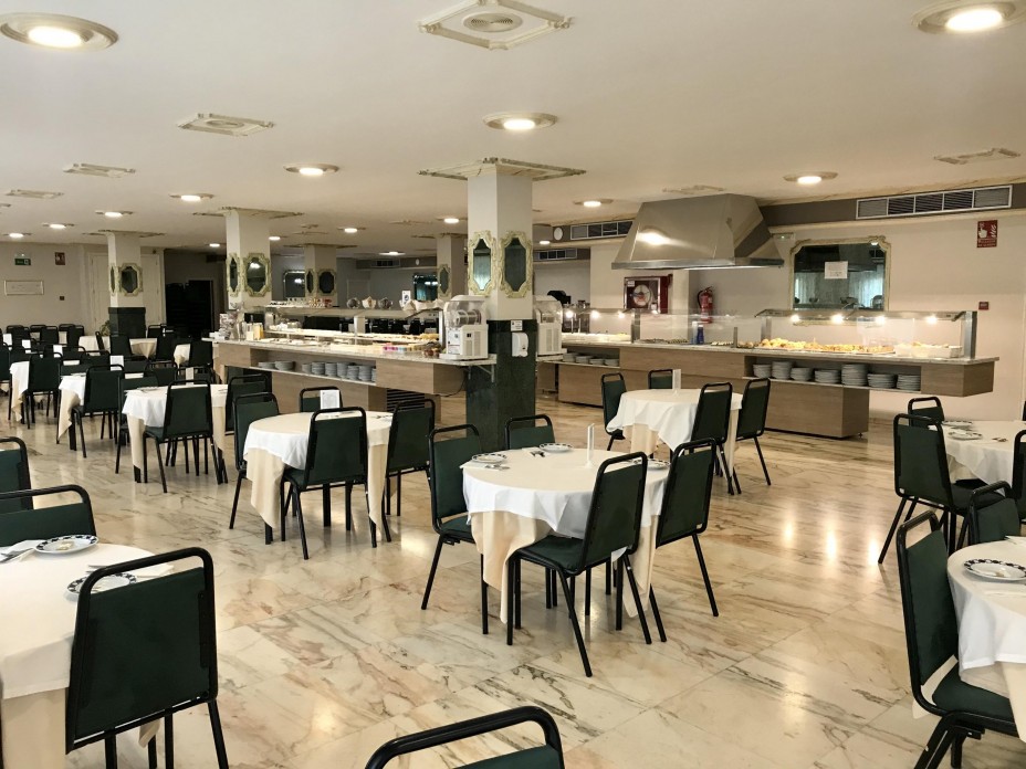 COMEDOR HOTEL NUEVO VICHONA .jpg