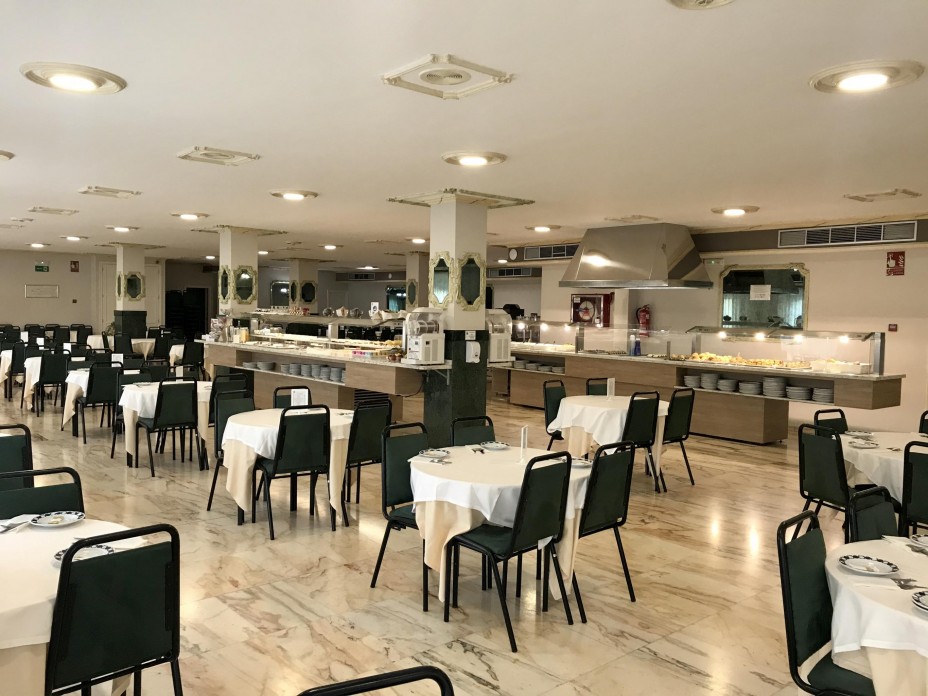 SALÓN COMEDOR HOTEL NUEVO VICHONA.jpg